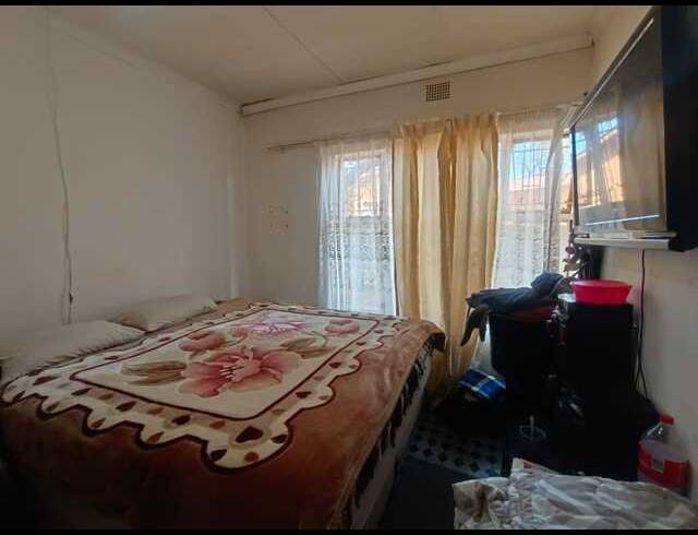 3 BEDROOM HOUSE FOR SALE IN VANDERBIJLPARK CE 5